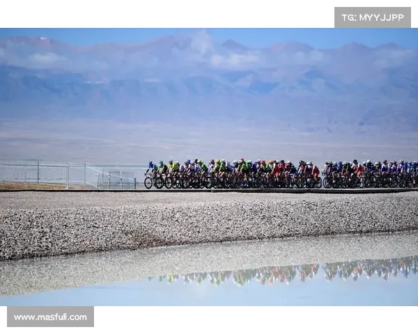 青海湖骑行赛事_青海湖环湖自行车挑战赛激情启程骑行者共享高原湖泊壮丽风光骑行乐趣无限